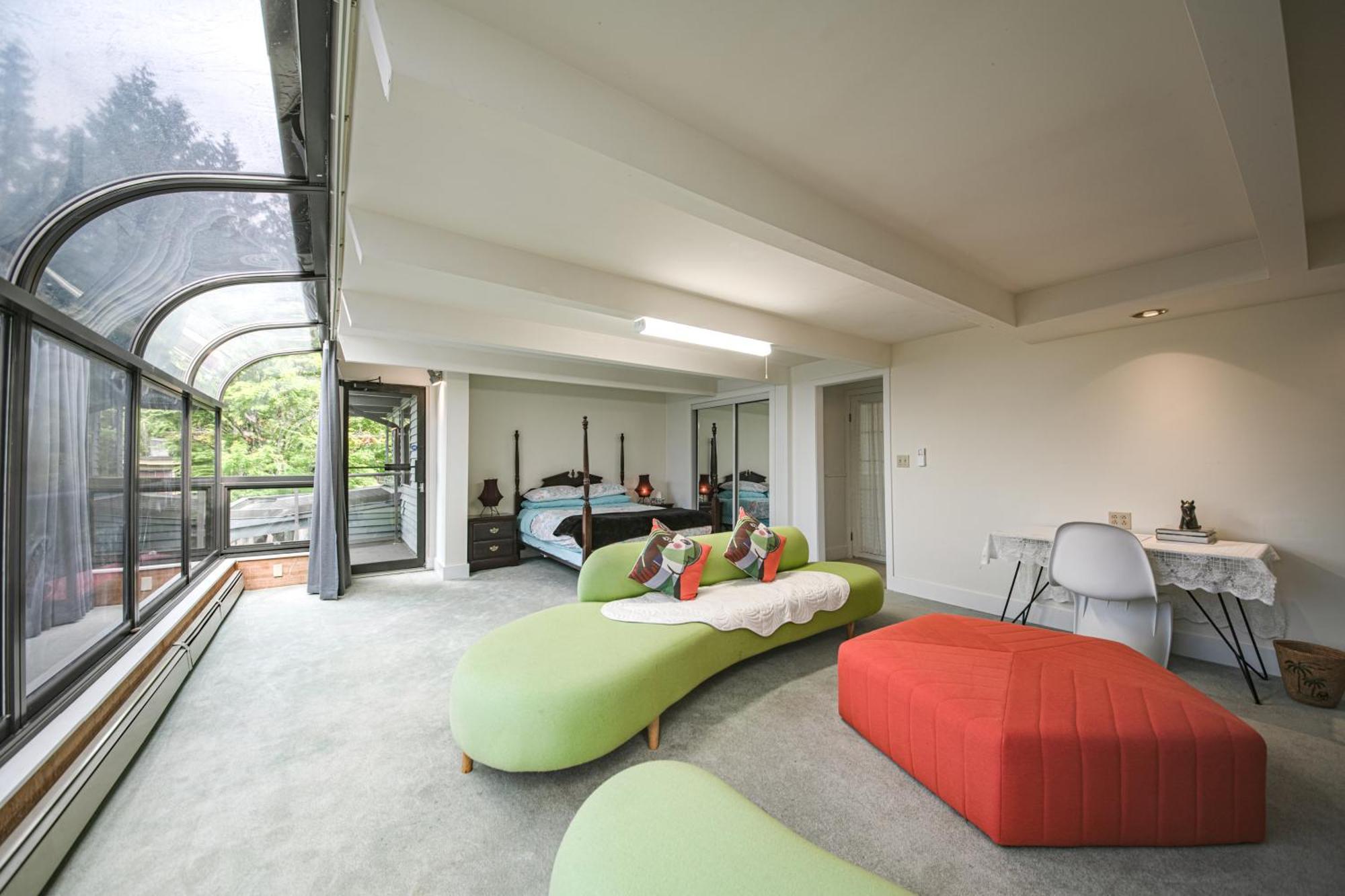 Grouse Cheerful Large Private Bedroom, Bath, Shared Deck, Pool, Hot Tub North Vancouver Dış mekan fotoğraf